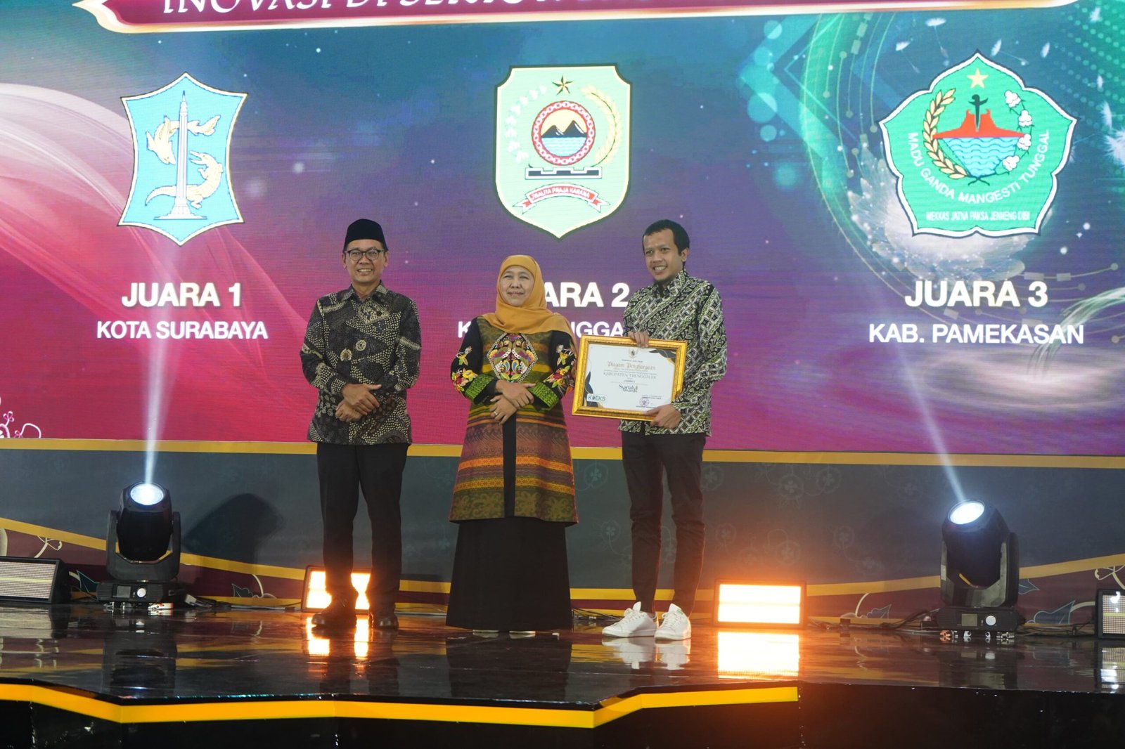 Pemerintah Kabupaten Trenggalek meraih 2 penghargaan dalam Gebyar Ekonomi Syariah (FESyar) Jawa tahun 2025