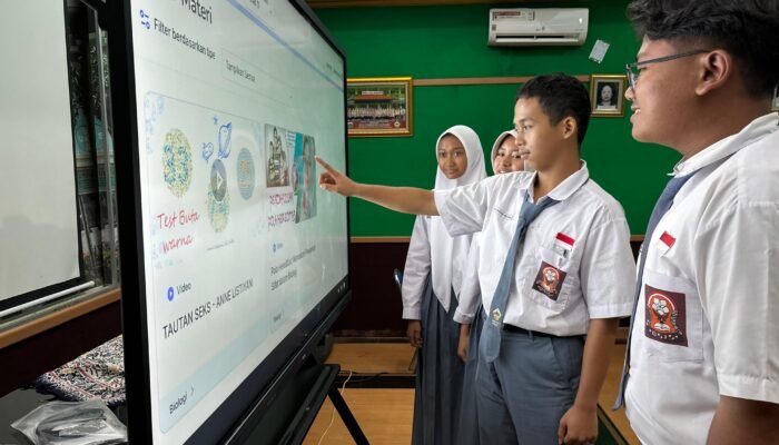 Pemerintah Targetkan 288 Ribu Sekolah Terapkan Digitalisasi