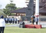 Apel 17-an Karyawan/Karyawati Pemerintah Kabupaten Blitar yang digelar di Alon-Alon Kanigoro