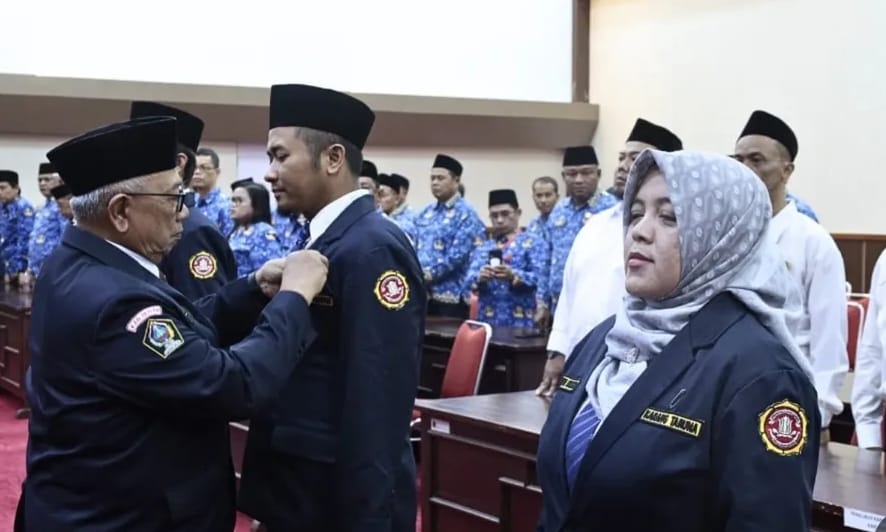 Bupati Blitar Drs. H. Rijanto, MM secara resmi mengukuhkan Pengurus Karang Taruna Kabupaten Blitar masa bakti 2023-2028
