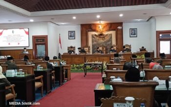 Paripurna DPRD Kabupaten Tulungagung yang digelar di Gedung Graha Wicaksana lantai dua yang dihadiri Bupati Gatut Sunu Wibowo beserta para kepala OPD