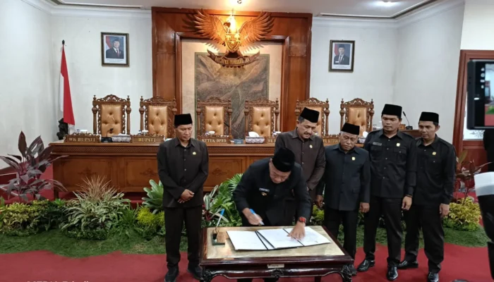 Rapat Paripurna DPRD Kabupaten Tulungagung, Persetujuan Bersama Lima Ranperda Strategis Menjadi Perda