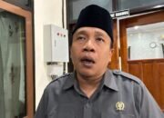 Ketua DPRD Trenggalek Doding Rahmadi, Menyoroti Praktik Penahanan Ijazah Oleh Salah Satu Perusahaan