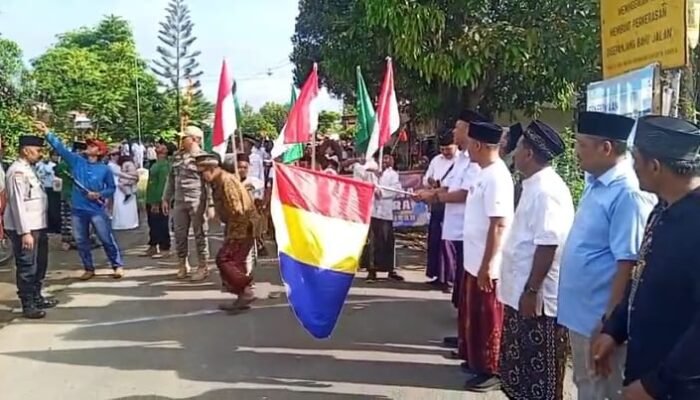 Peringati HSN Tahun 2025, Bupati dan Wakil Bupati Tulungagung Berangkatkan Peserta Jalan Sehat di Desa Gesikan