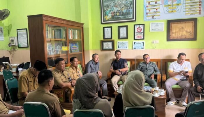 DPRD Trenggalek Dukung Penegakan Hukum Kasus Penganiayaan Guru SMPN 1