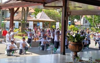 Gerak Jalan Kreasi Napak Tilas Ketandan 2025 kembali digelar, Tahun ini kreativitas peserta semakin mencuri perhatian