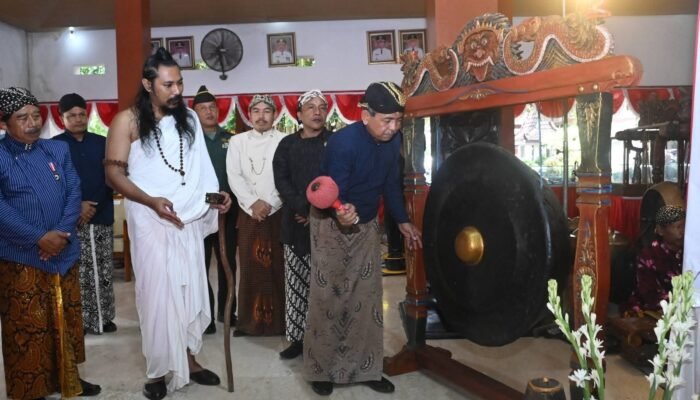 “Keris Presiden Dipamerkan di Trenggalek, Rayakan 20 Tahun Warisan Budaya UNESCO”