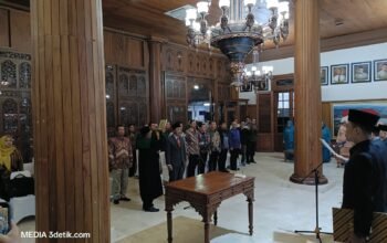 Tri Hariadi, resmi dilantik sebagai Kadisnakertrans oleh Bupati Tulungagung Gatut Sunu Wibowo