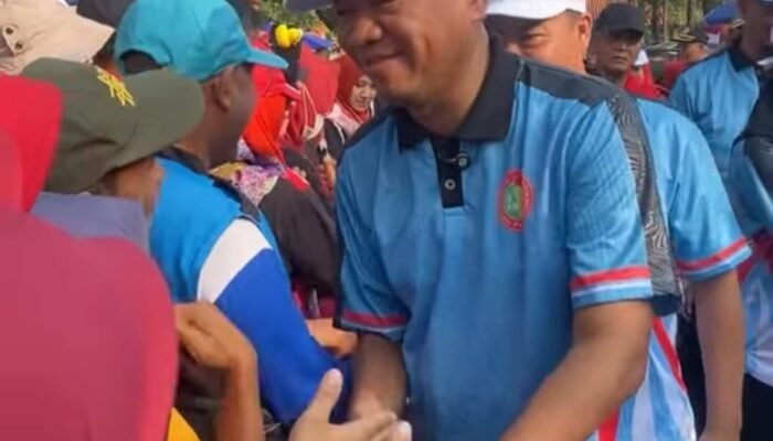 Semarak HUT PGRI ke-80, Bupati Tulungagung Lepas Ribuan Guru Ikuti Jalan Sehat