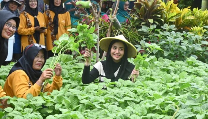 Perempuan Sarinah Diluncurkan, Trenggalek Perkuat Pengelolaan Sampah Bernilai Ekonomi