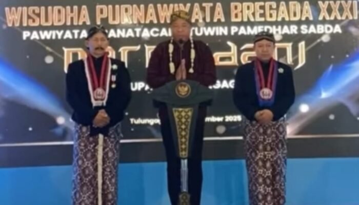 Bupati Tulungagung Hadiri Wisuda 41 Panatacara, Tegaskan Peran Strategis Penjaga Adab Budaya Jawa