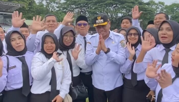 5.415 Honorer Terima SK PPPK Paruh Waktu, Akhir Tahun Penuh Haru di Tulungagung