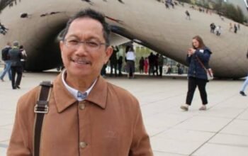 Puisi “Tetaplah Bodoh” dan Gugatan Nurani di Tengah Kekuasaan