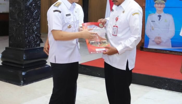 Momen Purna Tugas 90 PNS Trenggalek, Bupati Apresiasi Dedikasi Puluhan Tahun