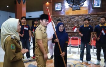 Bupati Trenggalek Lepas 9 Pemuda Kuliah D2 Gratis ke Korea Selatan, Lulus Langsung Disiapkan Kerja