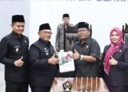 Enam Ranperda Disahkan, Pemkab dan DPRD Blitar Perkuat Tata Kelola dan Pelayanan Publik