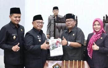 Enam Ranperda Disahkan, Pemkab dan DPRD Blitar Perkuat Tata Kelola dan Pelayanan Publik