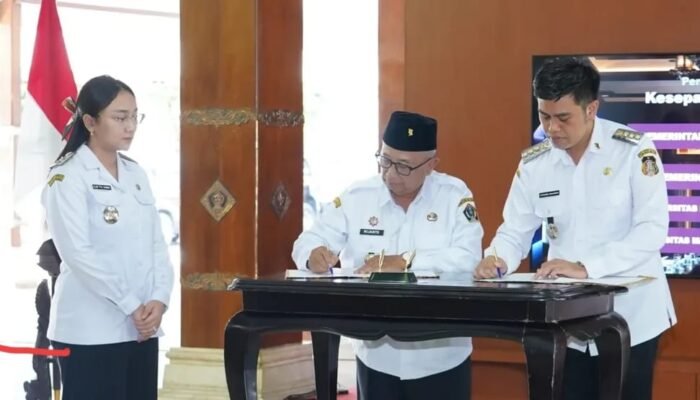 Sinergi Blitar Raya Diperkuat, Pemkab–Pemkot dan Kampus Teken MoU Strategis