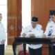Kesepakatan bersama antara Pemkab dan Pemkot Blitar ditandatangani langsung oleh Rijanto dan Syauqul Muhibbin
