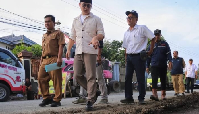 Bupati Trenggalek Tinjau Perbaikan Jalan Ngetal–Kampak, Target Aman Dilalui Saat Mudik Lebaran