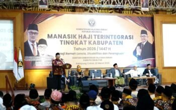 Bupati berharap seluruh jamaah dapat menjalankan ibadah haji dengan lancar dan kembali ke tanah air