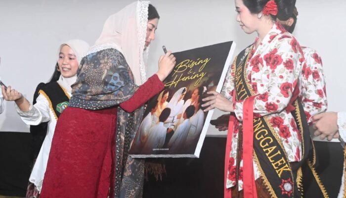 Dari “Bising dan Hening”, Novita Hardini Ajak Perempuan Trenggalek Bangkit Lewat Karya