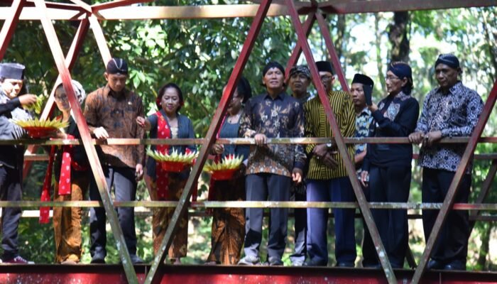 Ulur-Ulur Telaga Buret 2026, Tradisi Syukur Air yang Didorong Jadi Wisata Andalan Tulungagung