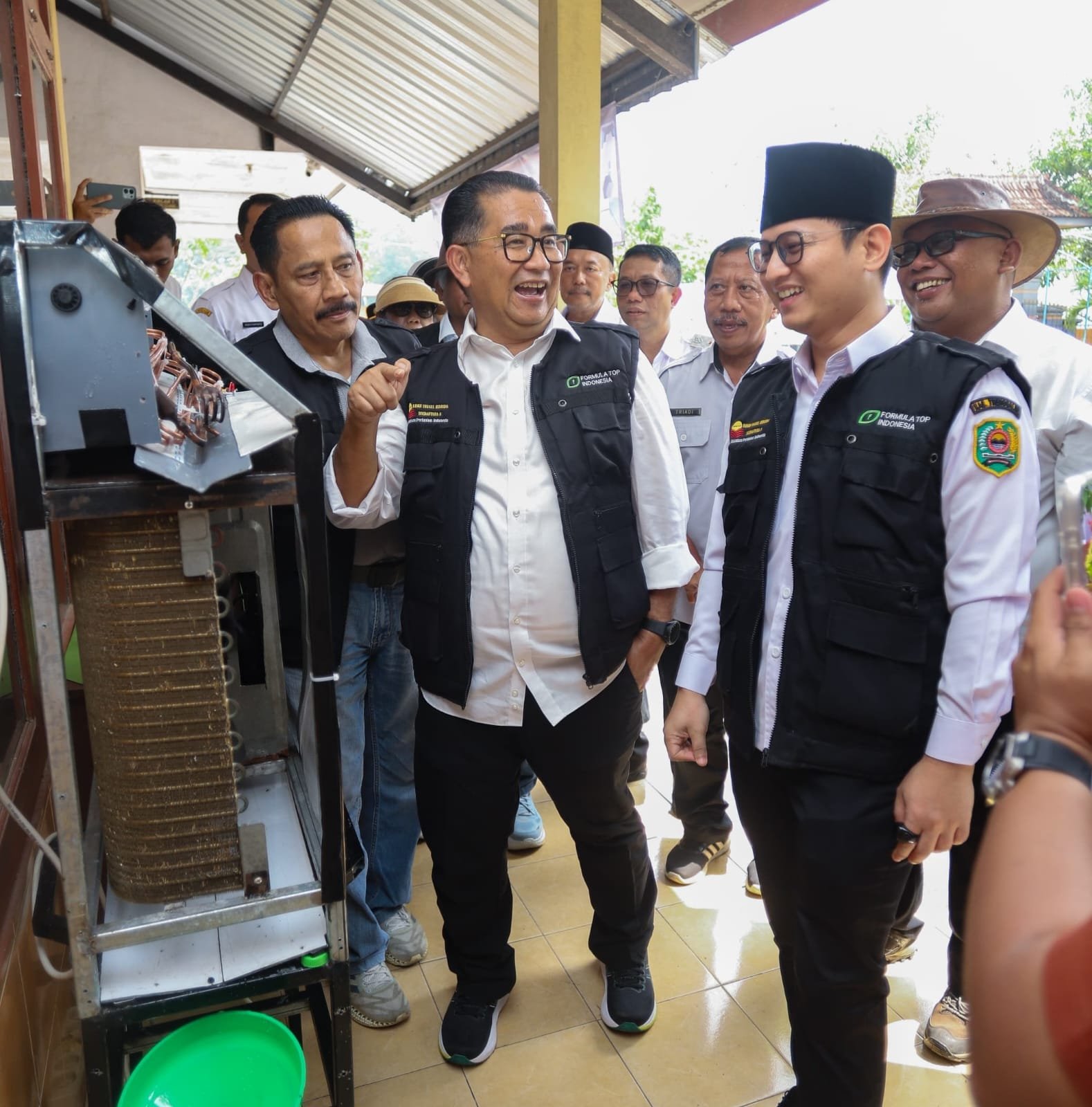 Inovasi tersebut dikenalkan langsung oleh Bupati Mochamad Nur Arifin saat melakukan kunjungan kerja di SDN 2 Sukorejo