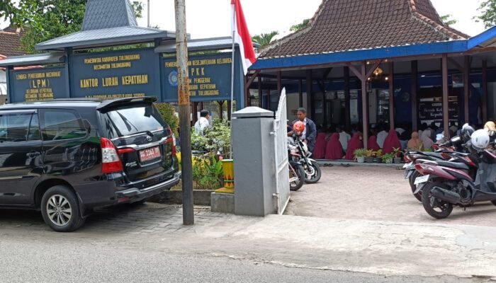 “Tradisi Bersih Kelurahan Kepatihan Hidupkan Gotong Royong, Perkuat Sinergi Warga dan Pemerintah”