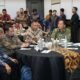 Plt Bupati Tulungagung Ahmad Baharudin menghadiri kegiatan pembinaan pengendalian alih fungsi lahan sawah yang digelar Kantor Badan Pertanahan Nasional/Agraria