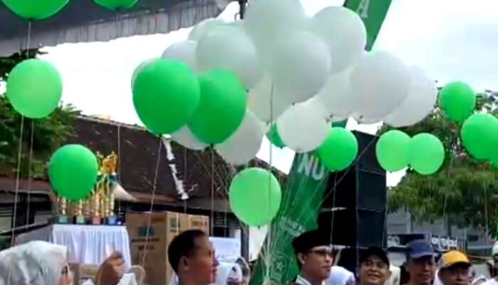 Semarak Minggu Sehat di Tulungagung, Plt Bupati Apresiasi Festival Permainan Tradisional Fatayat NU