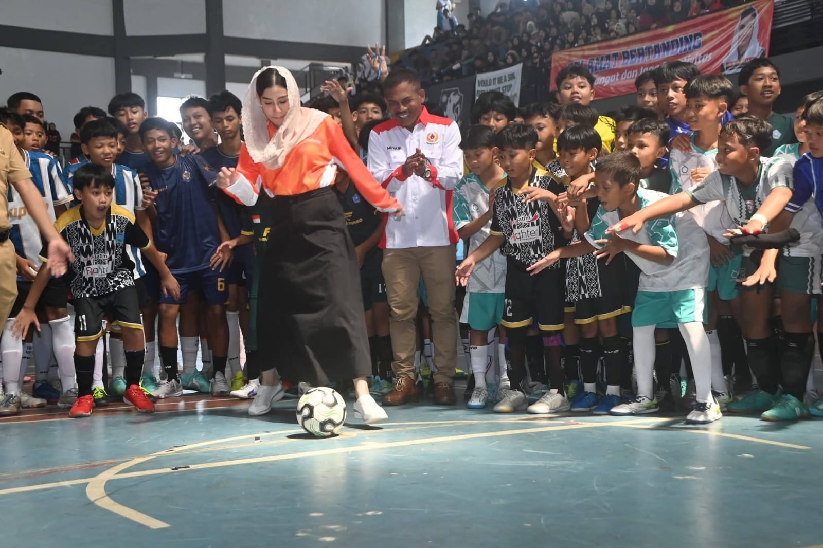 Anggota DPR RI Dapil VII Jatim, Novita Hardini menggelar turnamen “UPRINTIS Futsal League 2026