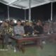 PLT Bupati Tulungagung Ahmad Baharudin bersama Penjabat Sekretaris Daerah (PJ Sekda) Tri Hariadi menghadiri Pentas kesenian tradisional Ketoprak Tirto Budoyo di Desa Gamping