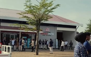 Plt. Bupati Tulungagung, H. Ahmad Baharudin, S.M., M.M., menghadiri peresmian operasionalisasi 1.601 Koperasi Desa/Kelurahan Merah Putih