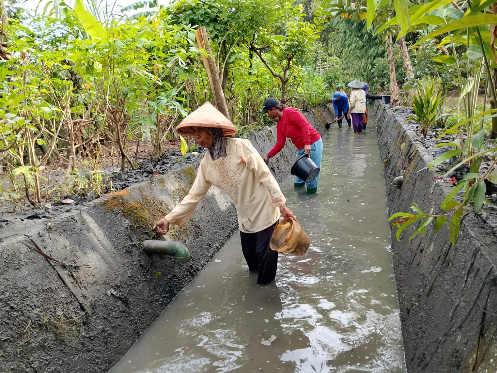 Pemerintah Desa Macanbang, terus mengoptimalkan program Padat Karya Tunai Desa (PKTD)