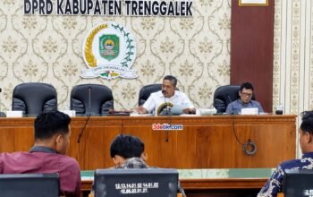 Ketua Komisi IV DPRD Trenggalek, Sukarodin, menyoroti kebijakan BPJS Kesehatan