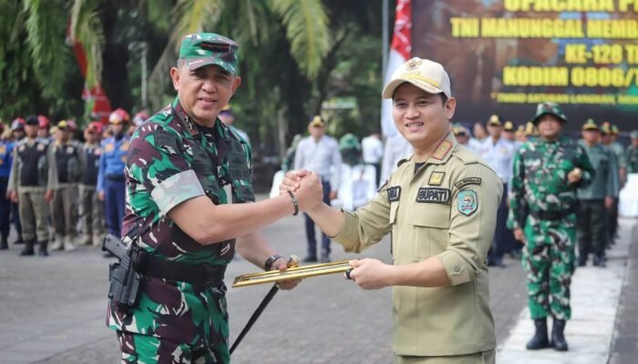 TMMD ke-128 Trenggalek Resmi Ditutup, Pangdam V/Brawijaya Apresiasi Sinergi TNI dan Pemda