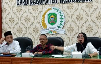 Jalan Ngares–Sengon Rusak Parah, DPRD Trenggalek Soroti Tanggung Jawab Penambang