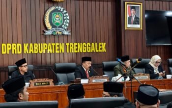 DPRD Kabupaten Trenggalek resmi menyetujui dua Rancangan Peraturan Daerah (Raperda) terkait sektor perbankan daerah menjadi Peraturan Daerah (Perda)