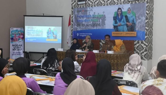 Komindag Trenggalek Dorong Lahirnya Desainer Lokal Lewat Pelatihan Fashion