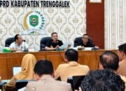 Rapat Pansus III DPRD Kabupaten Trenggalek, bersama tim asistensi Pemkab dan OPD