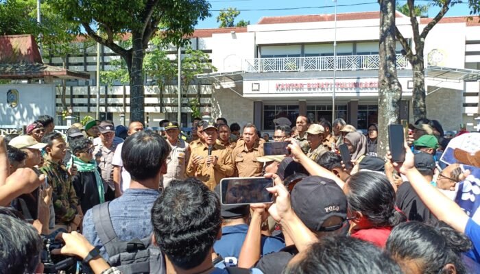 Ribuan Warga Tulungagung Gelar Aksi Damai, Dukung Program Makan Bergizi Gratis