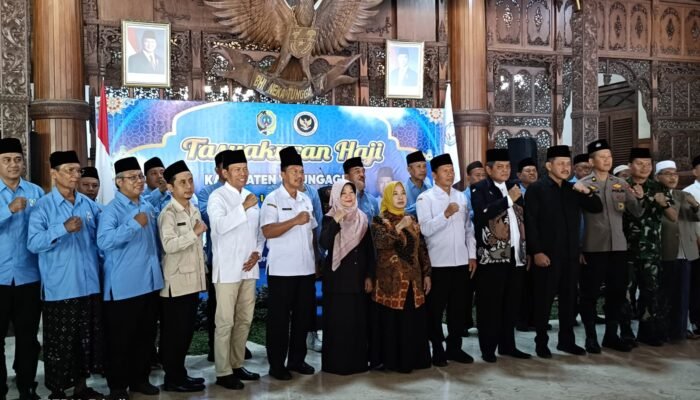Plt Bupati Tulungagung Sambut Kepulangan Jamaah Haji 2026, Ajak Wujudkan Nilai Haji Mabrur di Tengah Masyarakat