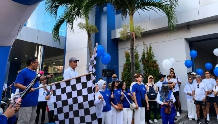 Ratusan Warga Meriahkan Fun Walk BCA Tulungagung, Plt Bupati Dorong Gaya Hidup Sehat dan UMKM Makin Maju