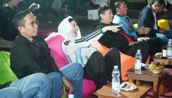 Ribuan Warga Padati Pasar Pon, Nobar Final Piala Dunia 2026 Bareng Novita Hardini Diserbu Antusiasme