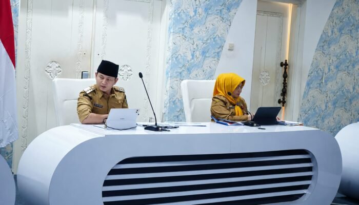 Bupati Trenggalek Bedah Kinerja BUMD, PDAM Diminta Pakai Panel Surya hingga Genjot Bisnis AMDK