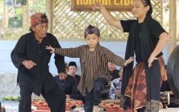 Babad Pasir Luhur Nyaris Hilang, Anak-anak Cibun Kini Jadi Pewaris Tradisi Banyumas