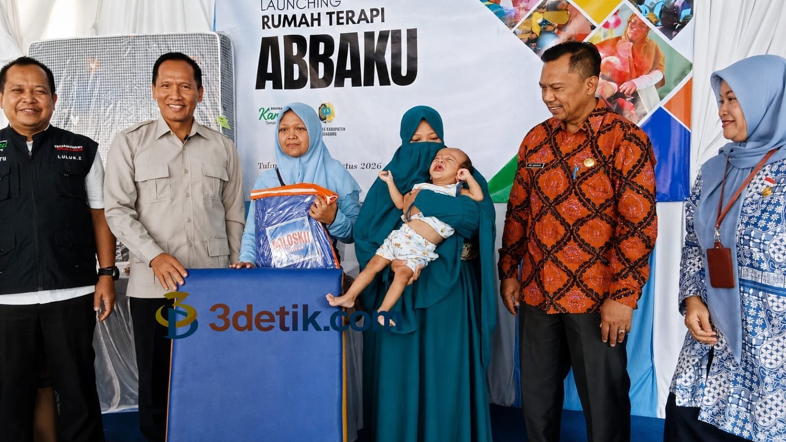 Plt Bupati Tulungagung Ahmad Baharudin menghadiri rumah terapi gratis khususnya bagi anak-anak