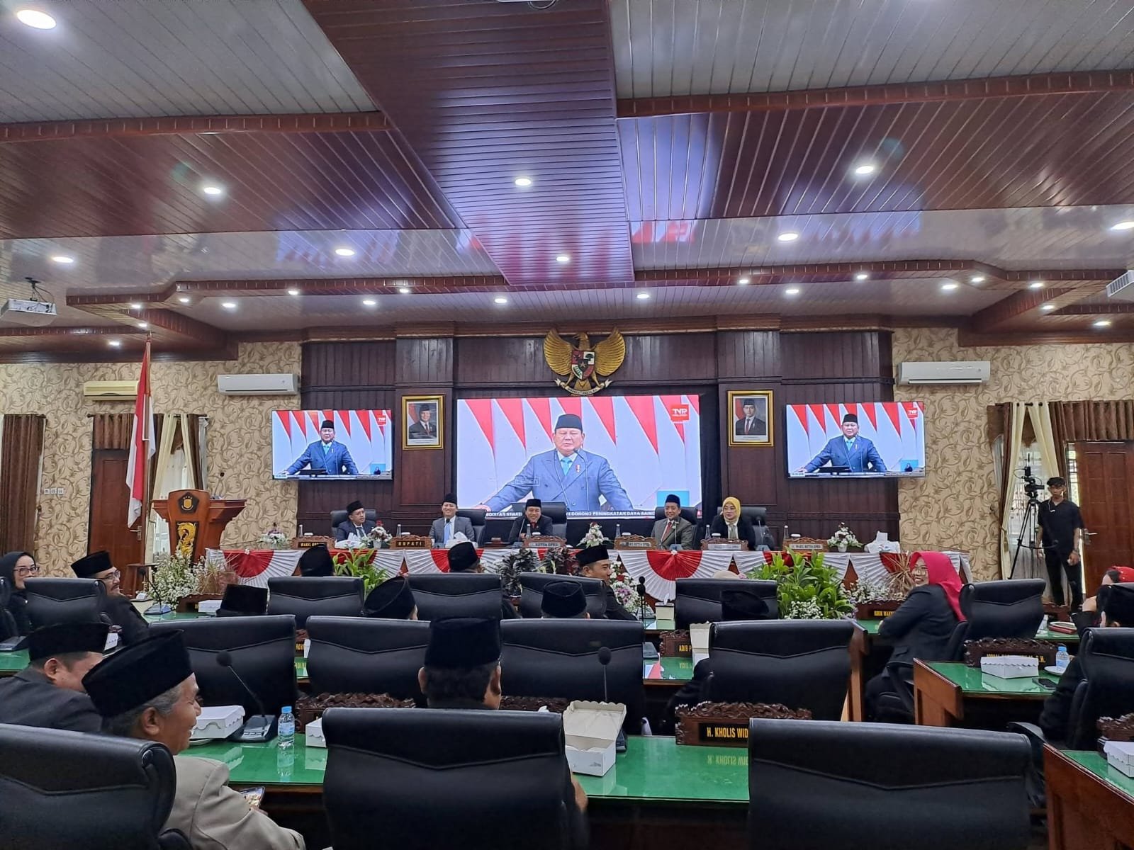 Rapat paripurna DPRD Kabupaten Trenggalek mendengarkan pidato kenegaraan Presiden RI