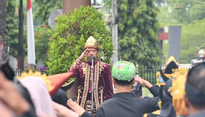 Upacara HUT ke-81 RI di Trenggalek, Pj Sekda Ingatkan Perjuangan Belum Usai